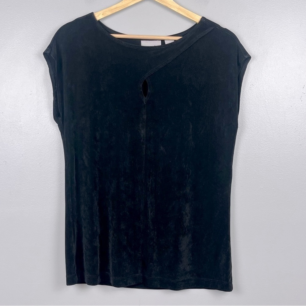 Chico’s Travelers slinky knit black cap sleeve keyhole neck blouse top, medium.